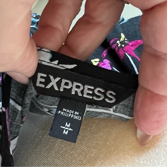 Like new Express floral sundress with lace panels - Picture 3 of 8